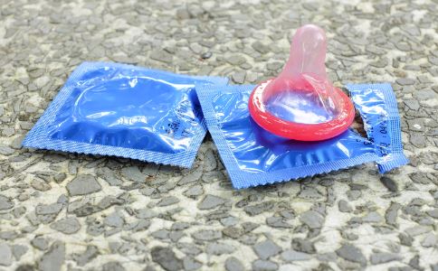 benzocaine condoms